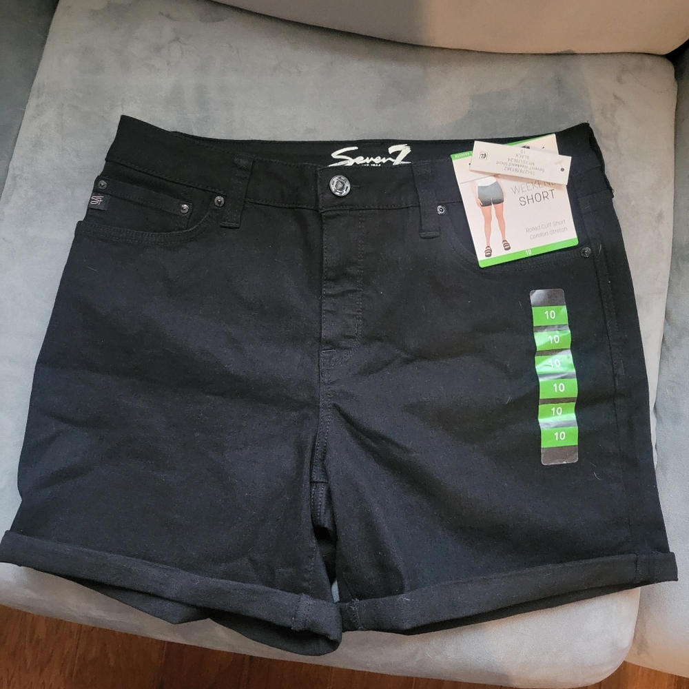Seven7 Weekend Shorts Black Size 10 NWT